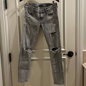 Distress Skinny Jeans